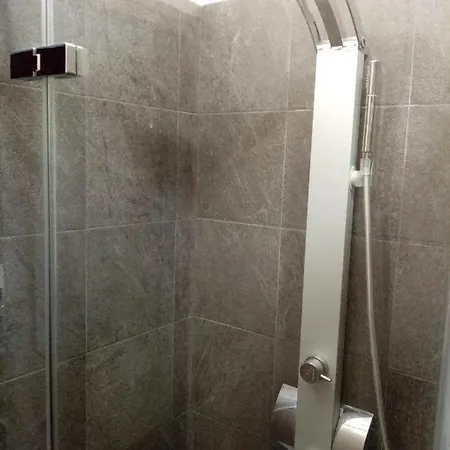 Konukevi Casa Lauro 3*